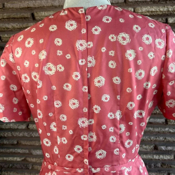 Vintage Salmon Pink Handmade Waisted Modest Sheath Dress - Picture 5 of 9